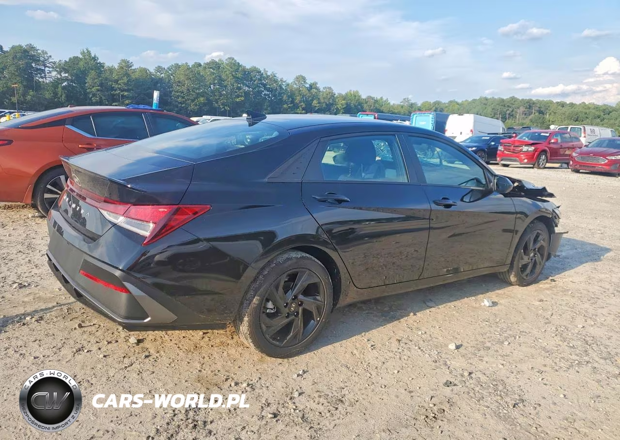 2026 Hyundai Elantra Sel Sport VIN:KMHLM4DG4TU278988 - 3