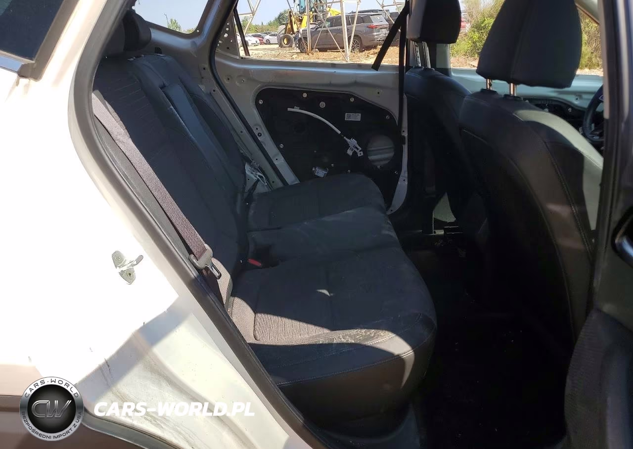 2021 Kia Seltos S VIN:KNDEU2AA6M7161575 - 10