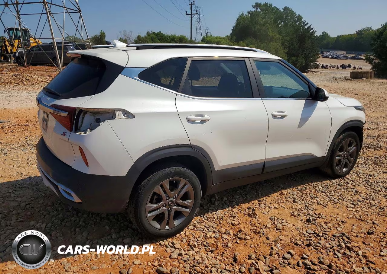 2021 Kia Seltos S VIN:KNDEU2AA6M7161575 - 3