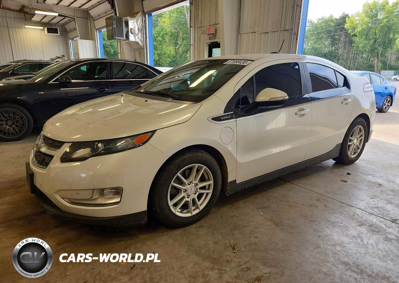 2015 Chevrolet Volt VIN:1G1RD6E45FU142686 - 1
