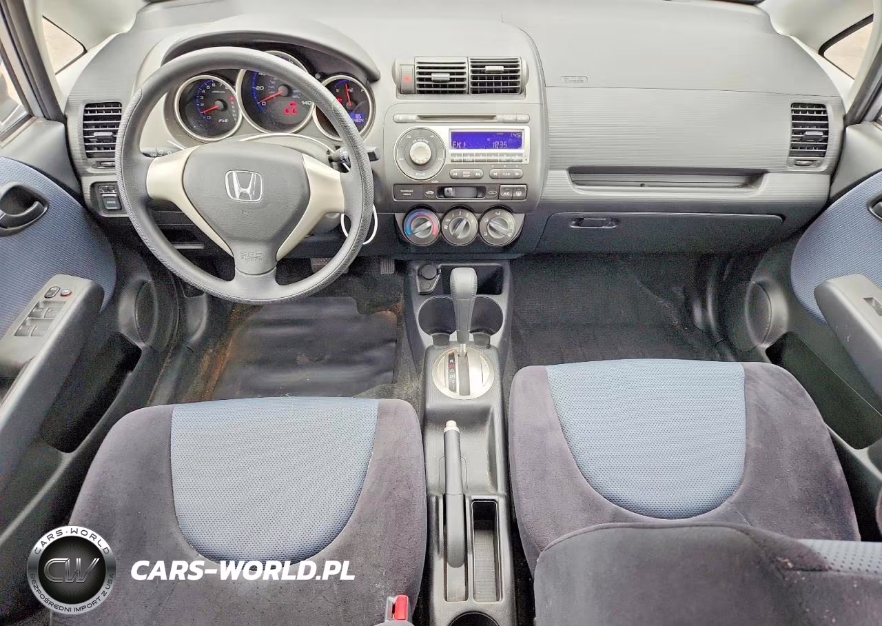 2008 Honda Fit VIN:JHMGD38498S037896 - 8