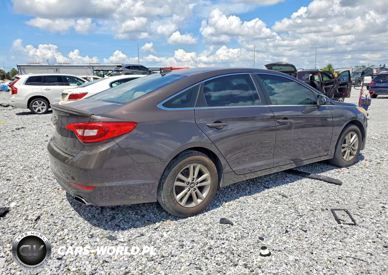 2015 Hyundai Sonata Se VIN:5NPE24AF8FH241133 - 3