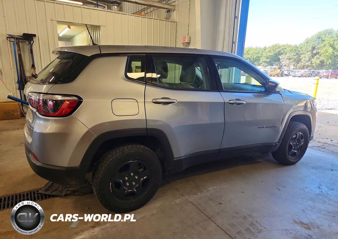 2018 Jeep Compass Sport VIN:3C4NJDAB9JT408804 - 3