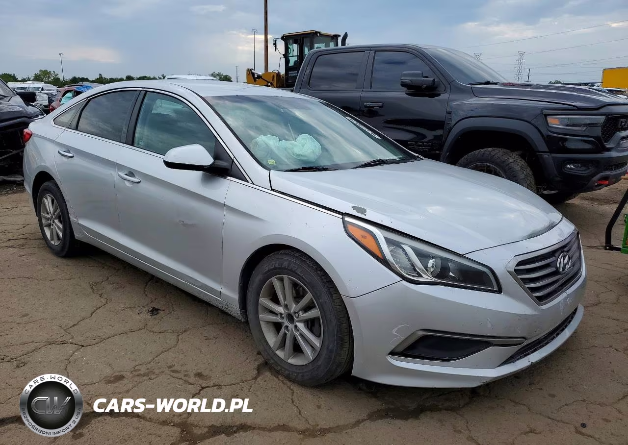 2017 Hyundai Sonata Se VIN:5NPE24AF0HH545818 - 4