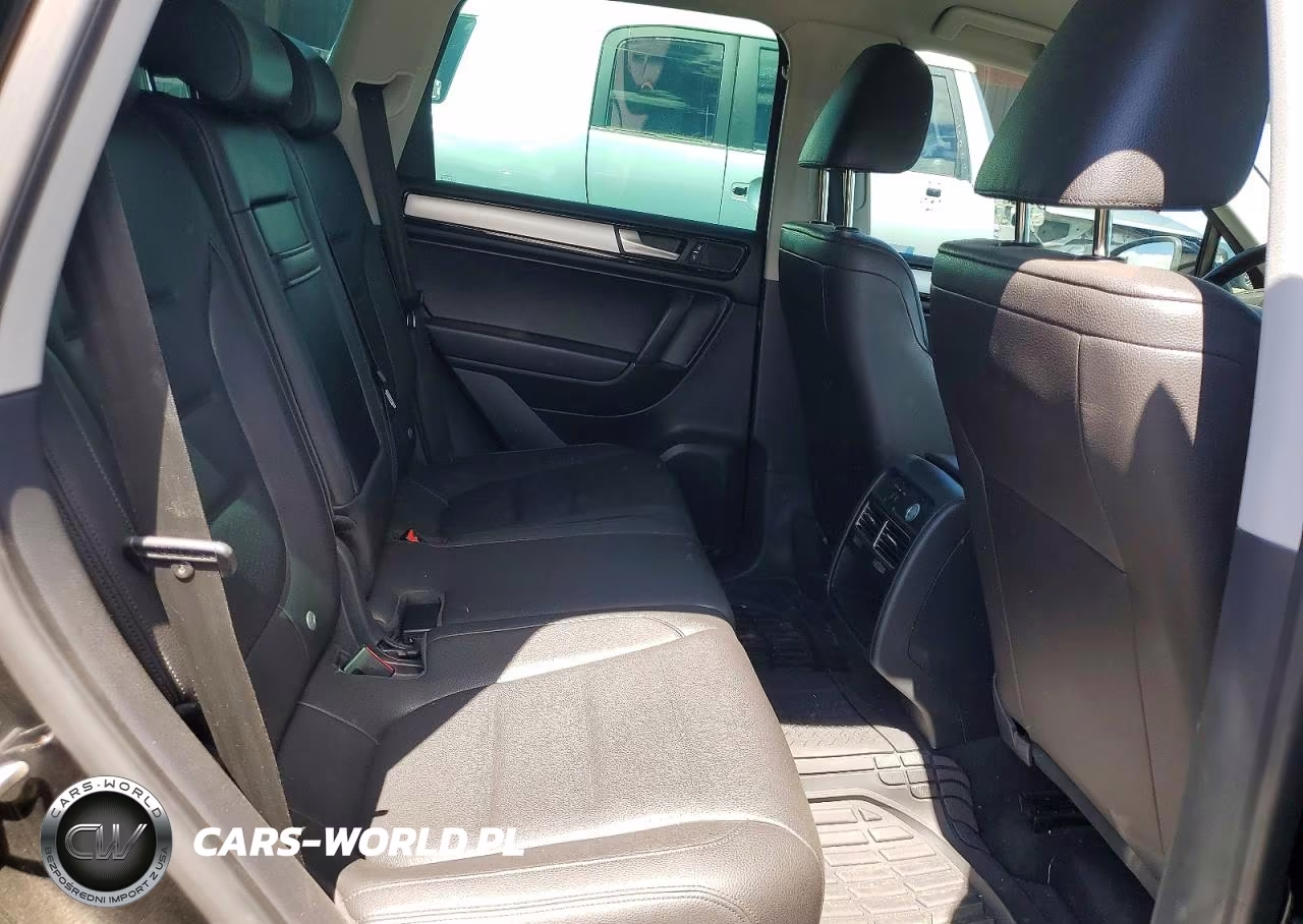 2013 Volkswagen Touareg V6 VIN:WVGEF9BP2DD013345 - 11