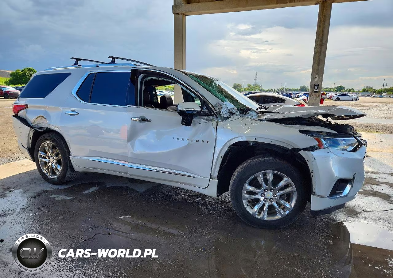 2018 Chevrolet Traverse High Country VIN:1GNEVKKW0JJ113664 - 4
