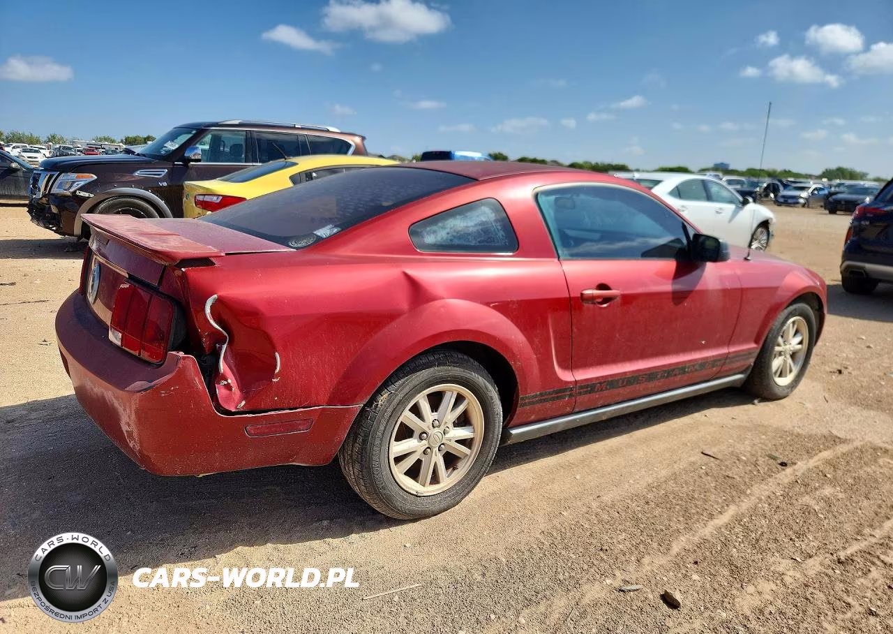 2008 Ford Mustang VIN:1ZVHT80N085111843 - 3