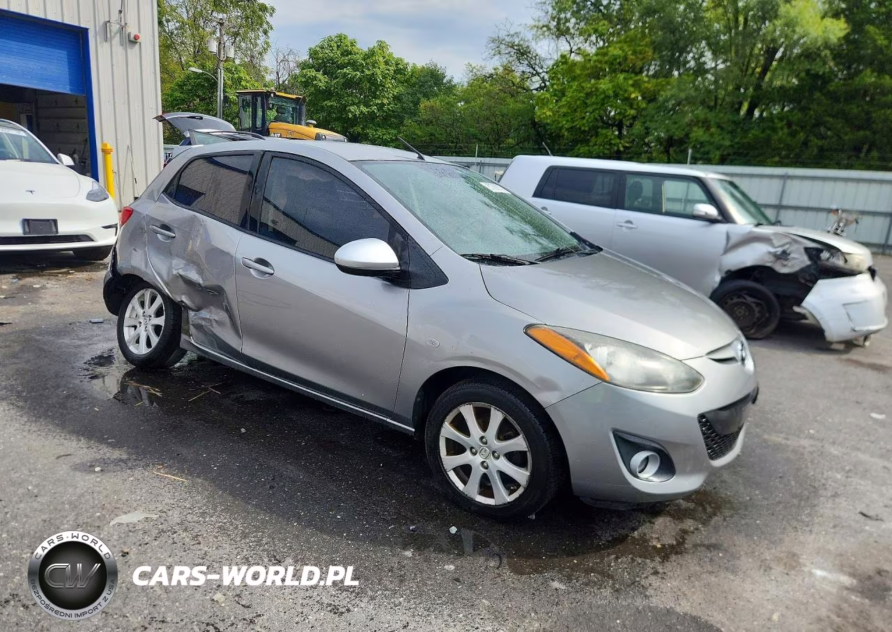 2011 Mazda Mazda 2 VIN:JM1DE1HY5B0102237 - 4