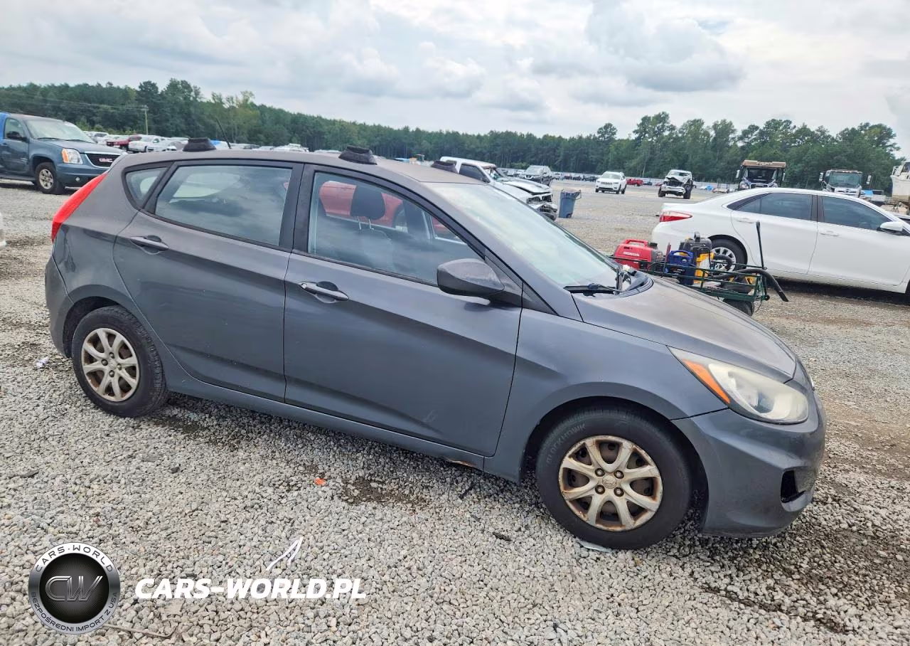 2012 Hyundai Accent Gs VIN:KMHCT5AE5CU044340 - 4