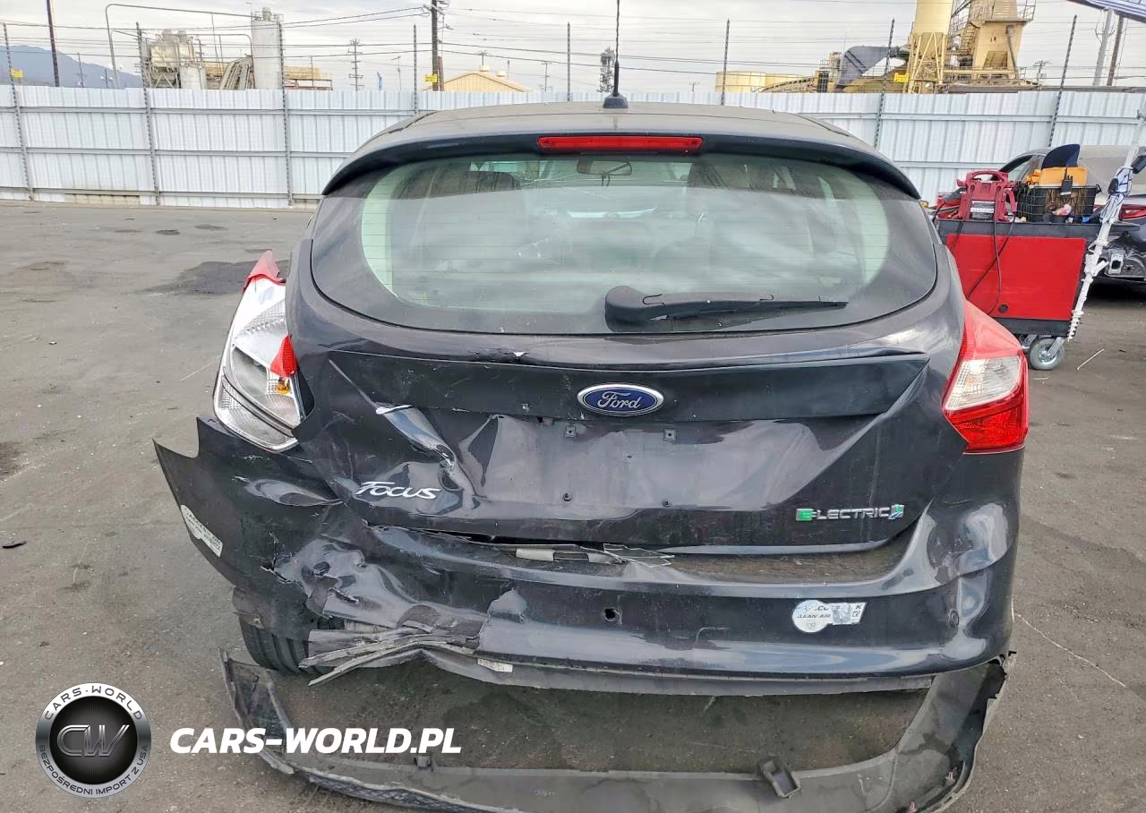 2013 Ford Focus VIN:1FADP3R42DL126004 - 6