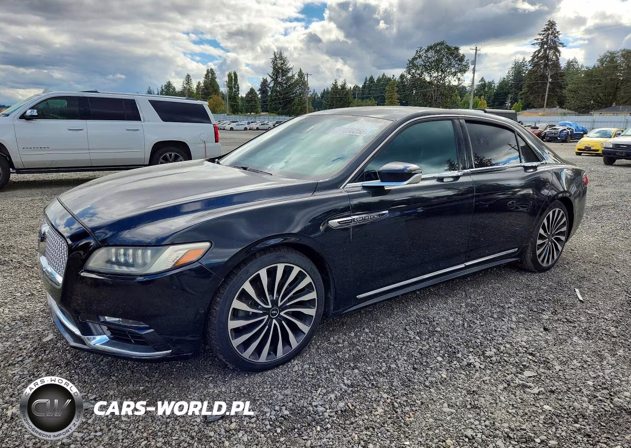 2017 Lincoln Continental Black Label