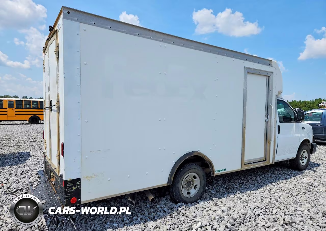2021 Chevrolet Express G3500 VIN:1GB0GSF71M1144866 - 3