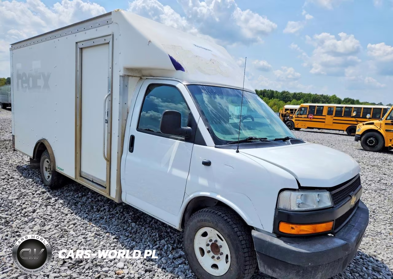 2021 Chevrolet Express G3500 VIN:1GB0GSF71M1144866 - 4