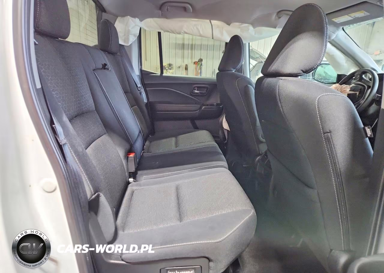 2023 Honda Ridgeline Sport VIN:5FPYK3F1XPB044198 - 10