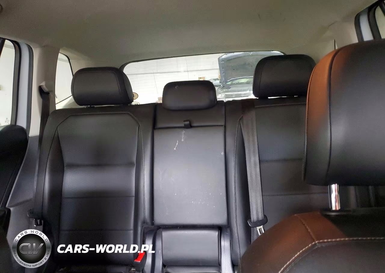 2019 Volkswagen Tiguan Se VIN:3VV2B7AX0KM019852 - 10