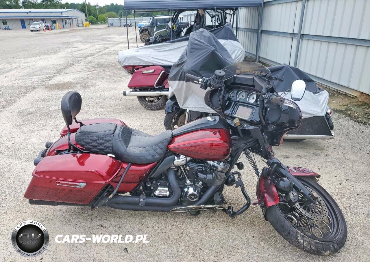 2017 Harley-Davidson Flhxs Street Glide Special VIN:1HD1KRC15HB681813 - 1