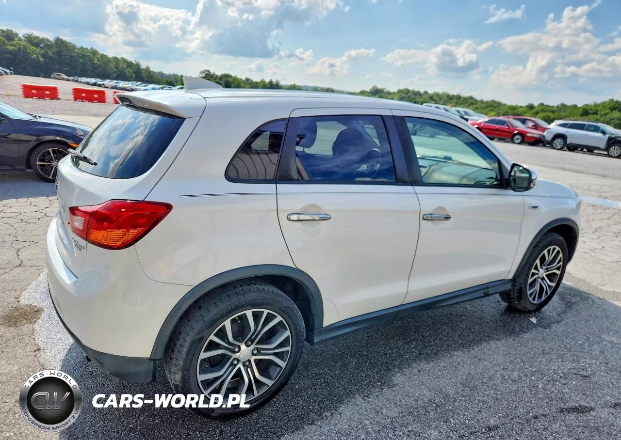 2017 Mitsubishi Outlander Sport Es VIN:JA4AR3AU6HZ009963 - 3