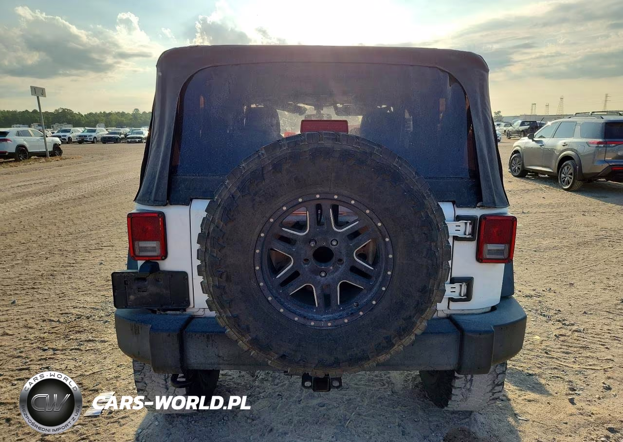 2016 Jeep Wrangler Sport VIN:1C4AJWAG4GL259115 - 6