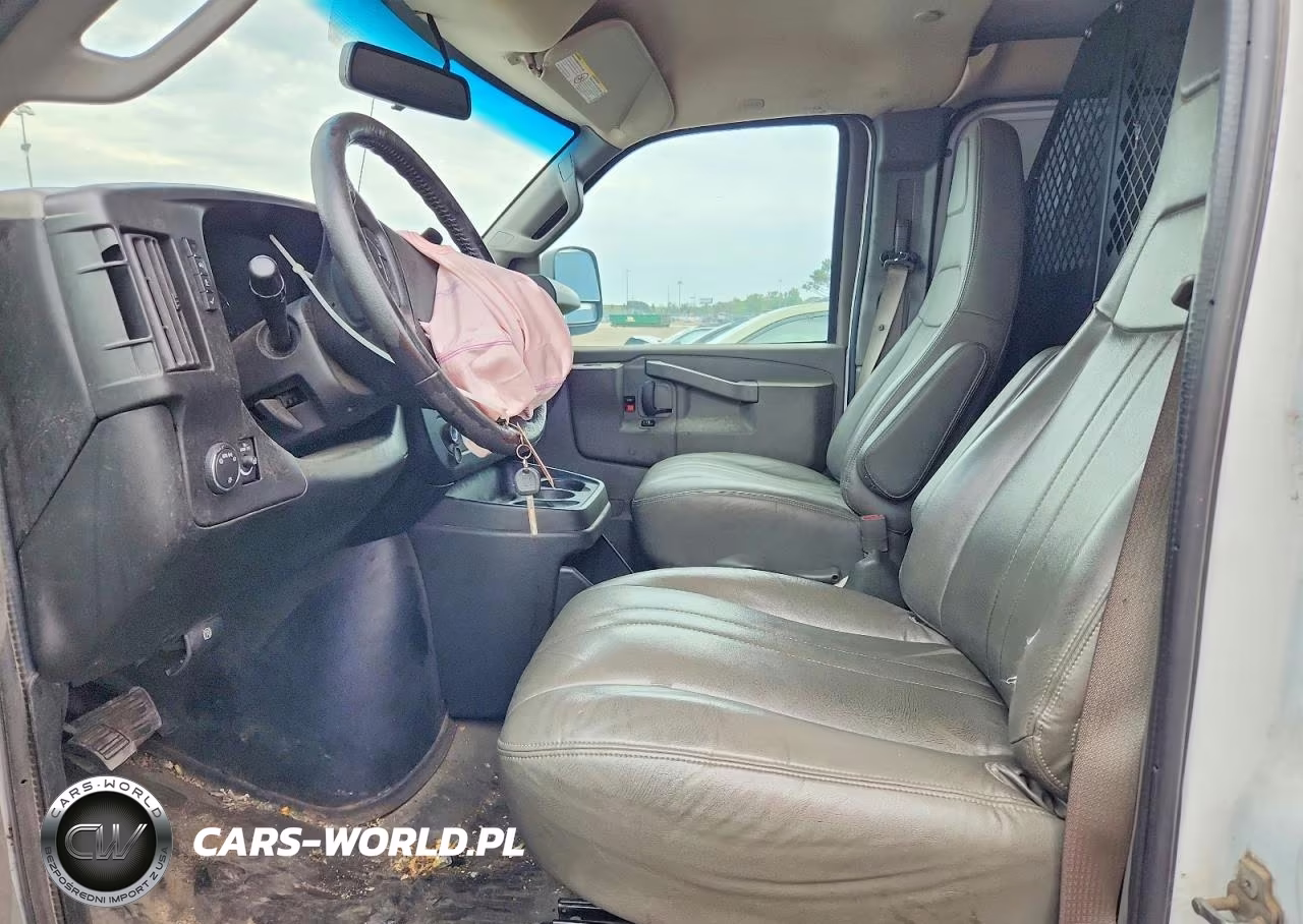 2020 GMC Savana G2500 VIN:1GTW7BFGXL1270471 - 7