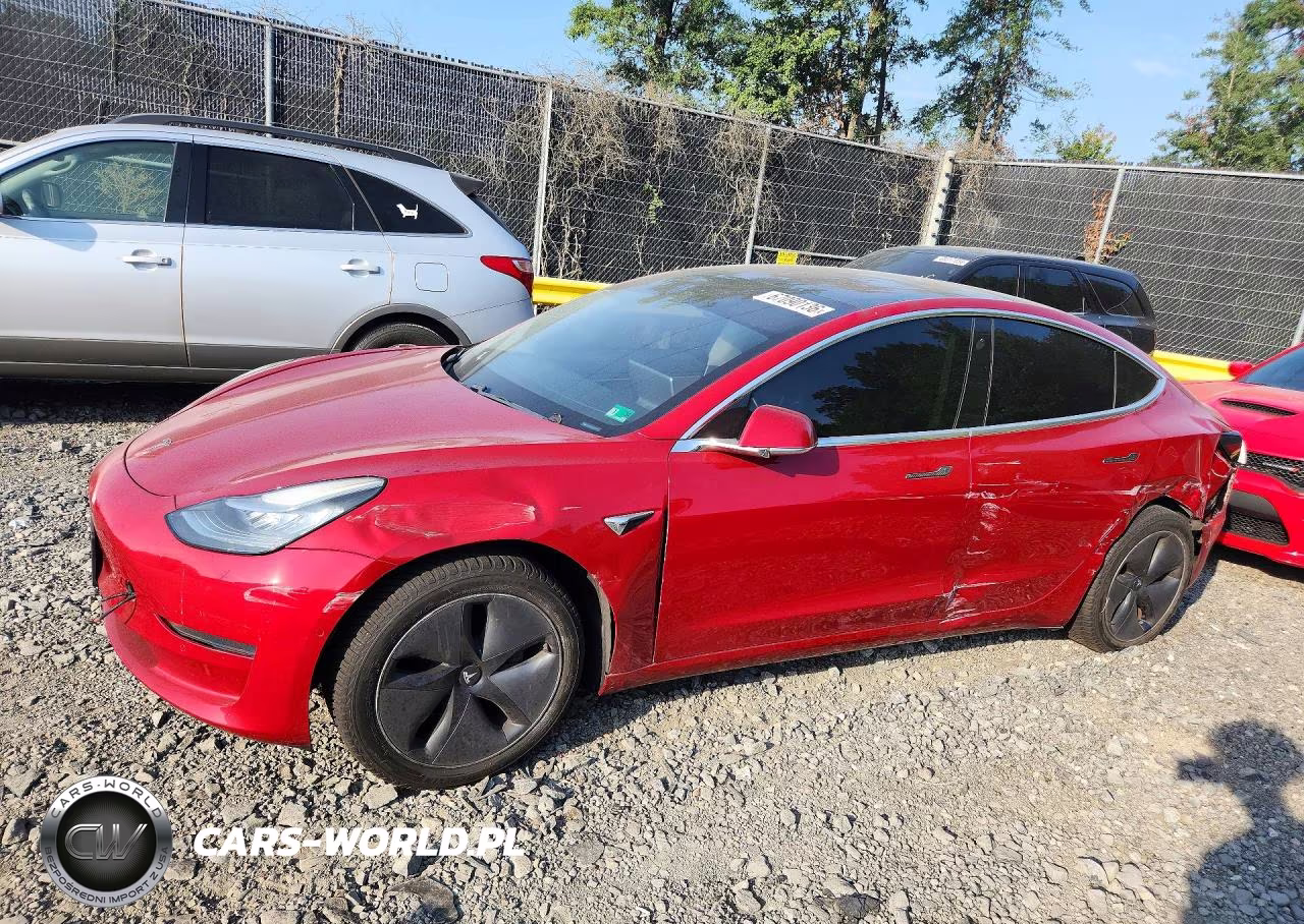 2018 Tesla Model 3 – zdjęcie 1 z 12