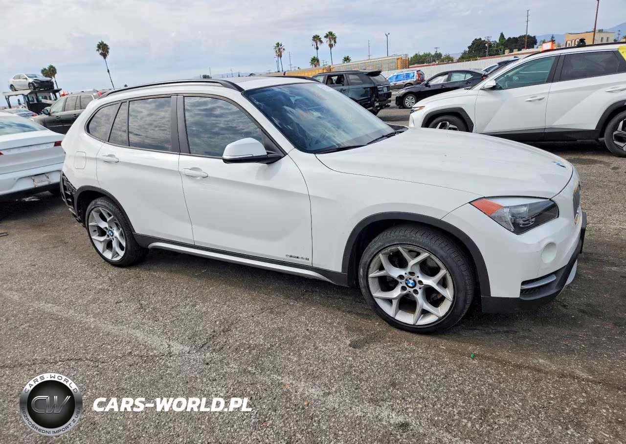 2013 BMW X1 Sdrive28I VIN:WBAVM1C55DVW41237 - 4