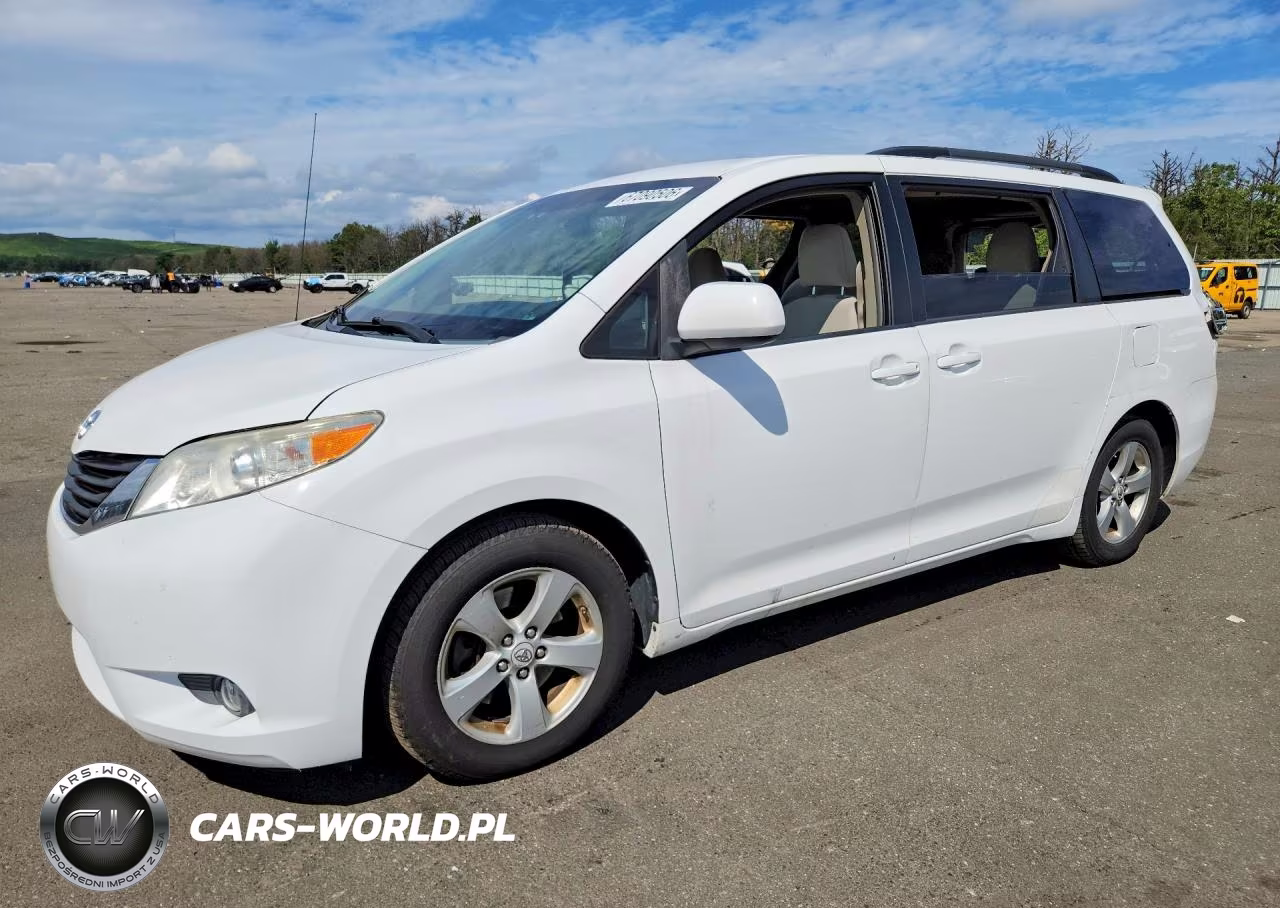 2012 Toyota Sienna Le