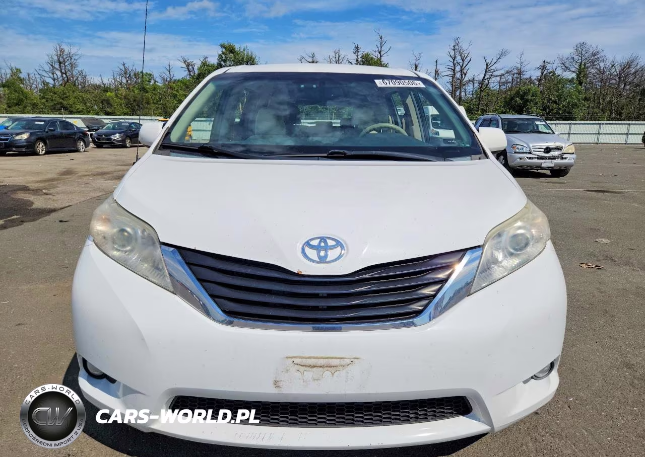 2012 Toyota Sienna Le VIN:5TDKK3DC7CS216289 - 5