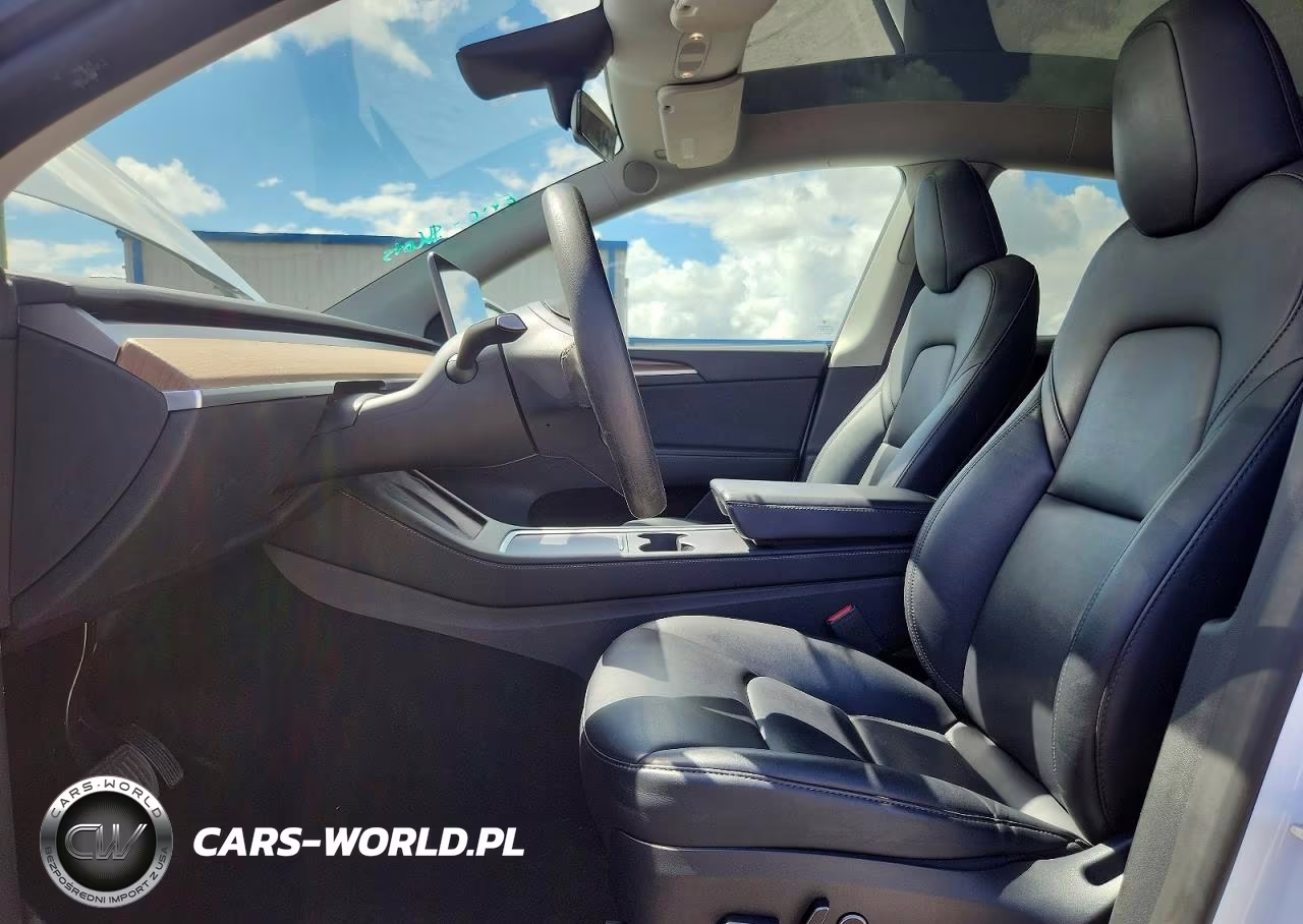 2023 Tesla Model Y VIN:7SAYGDEE1PF765288 - 7