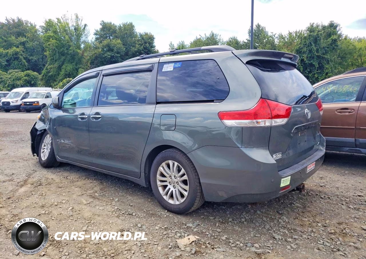 2013 Toyota Sienna Xle 8-Passenger VIN:5TDYK3DC9DS386259 - 2