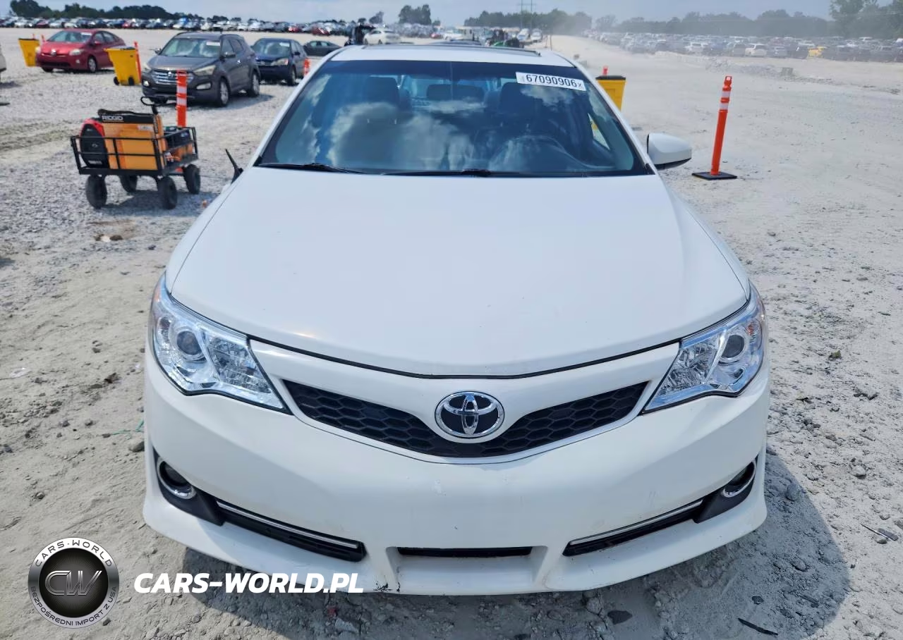 2014 Toyota Camry Se VIN:4T1BF1FK3EU796549 - 5