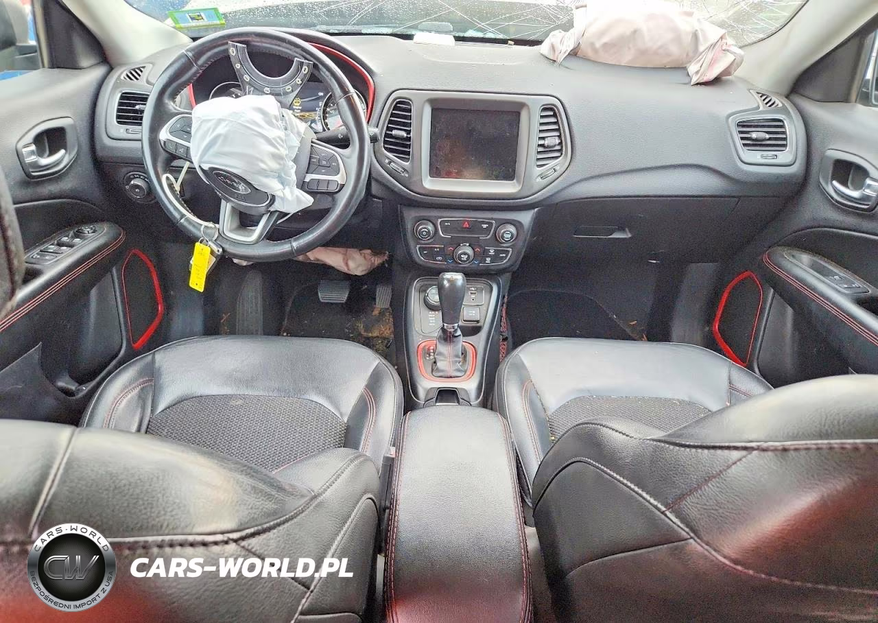 2019 Jeep Compass Trailhawk VIN:3C4NJDDB2KT739771 - 8