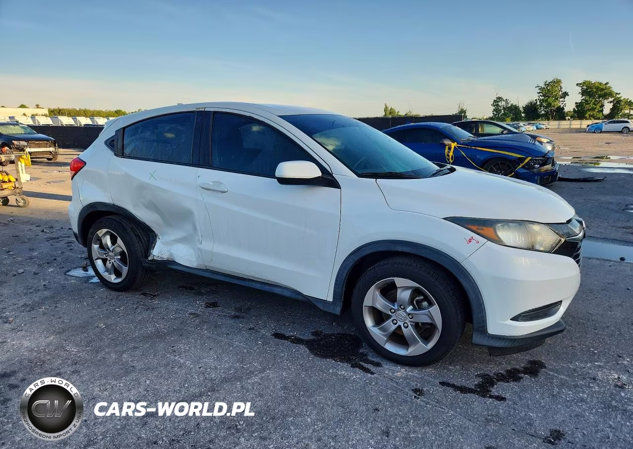 2017 Honda Hr-V Lx VIN:3CZRU5H36HM706593 - 4