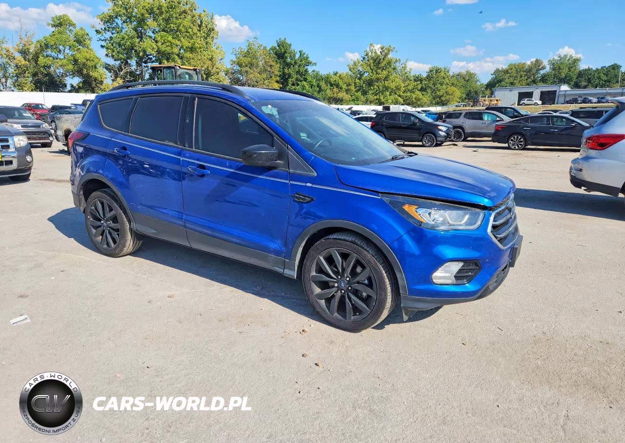 2019 Ford Escape Se VIN:1FMCU9GD9KUB60528 - 4
