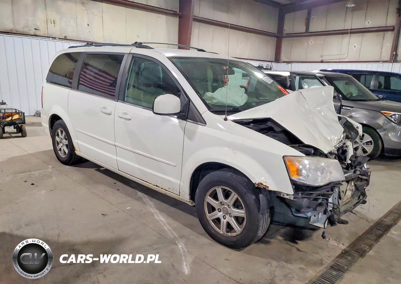 2008 Chrysler Town & Country Touring VIN:2A8HR54P18R629662 - 4