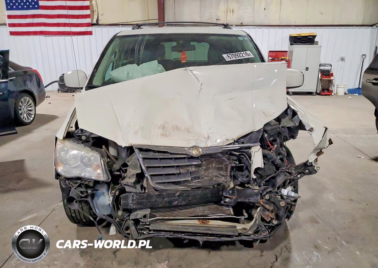 2008 Chrysler Town & Country Touring VIN:2A8HR54P18R629662 - 5