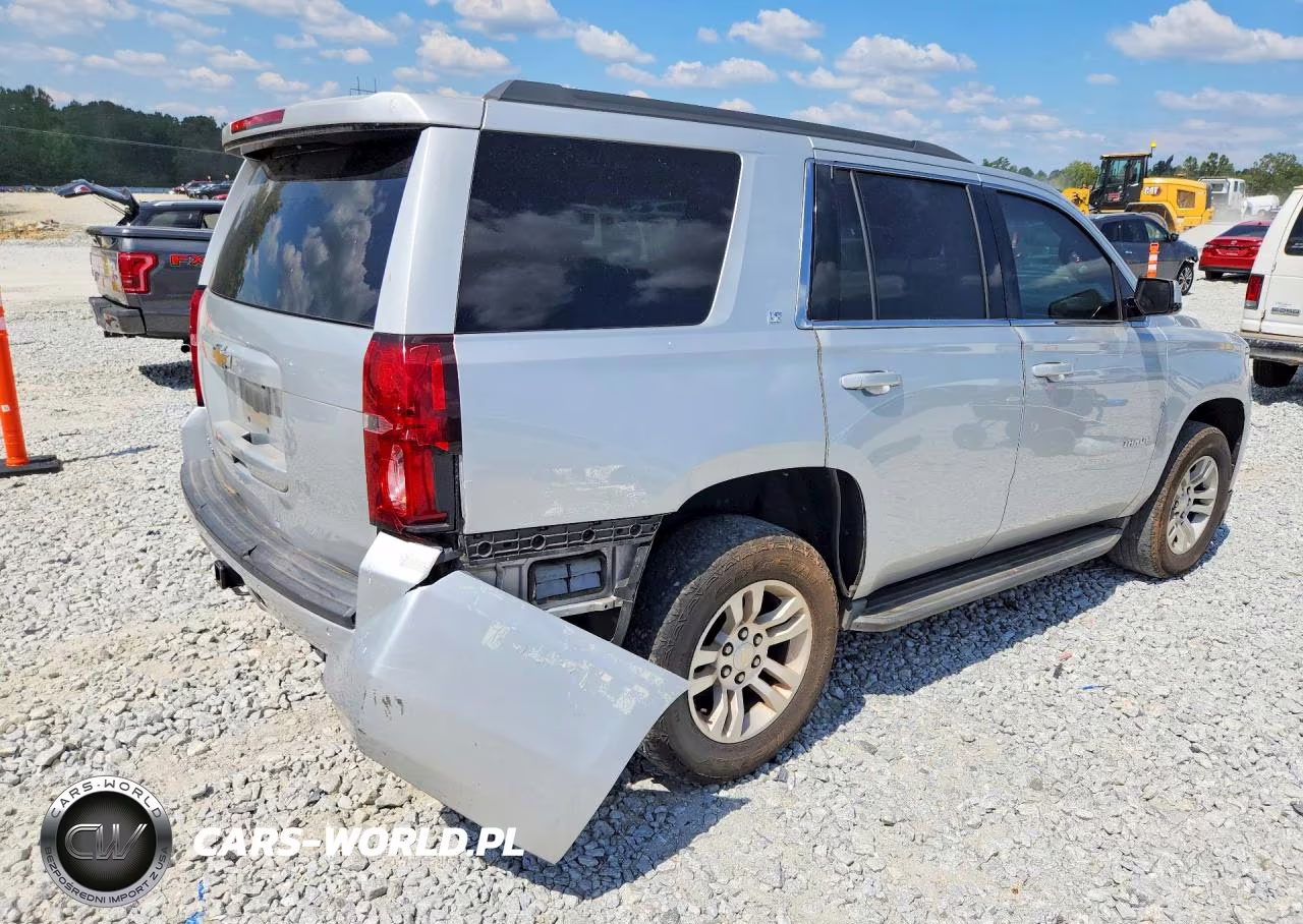 2017 Chevrolet Tahoe C1500 Lt VIN:1GNSCBKC4HR189415 - 3