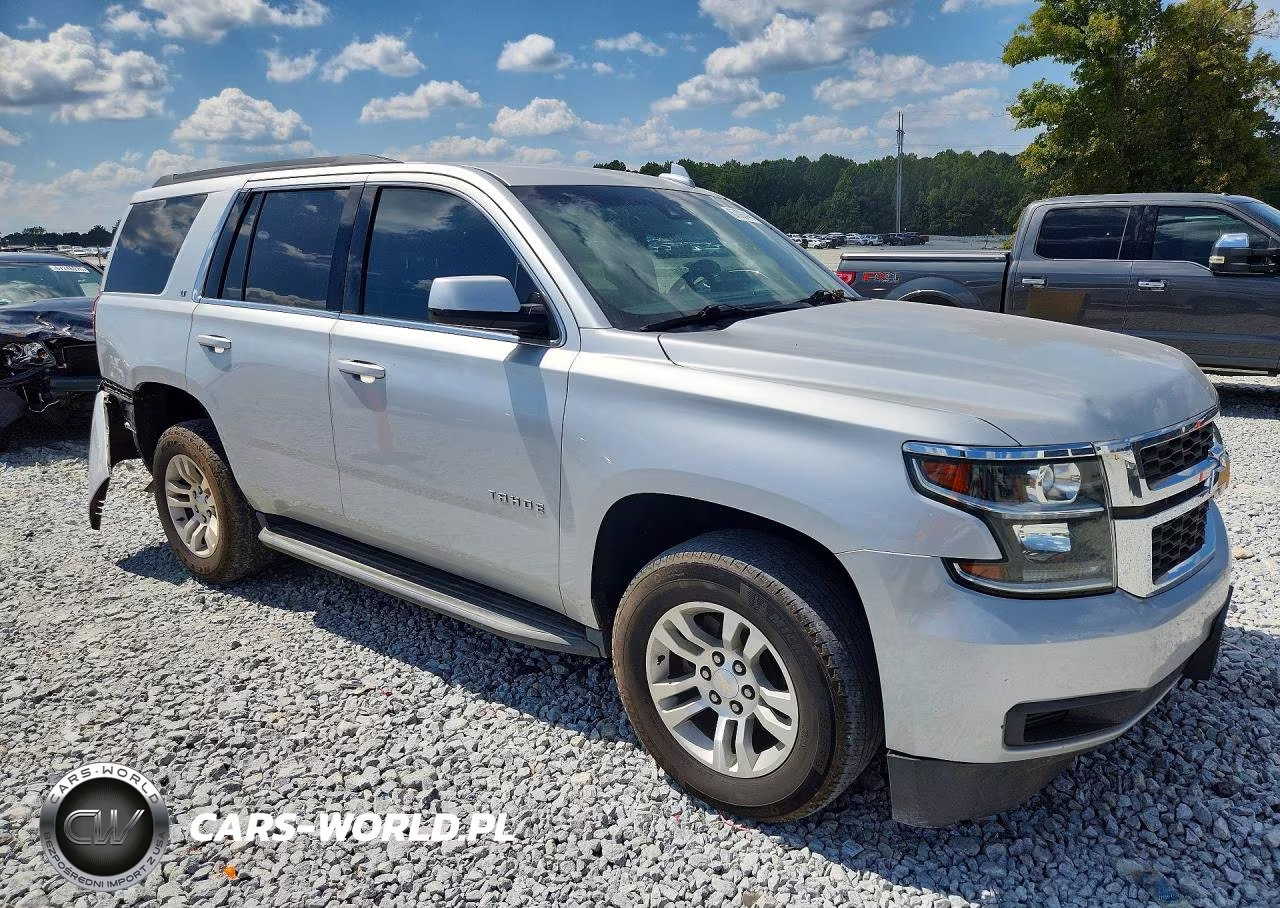 2017 Chevrolet Tahoe C1500 Lt VIN:1GNSCBKC4HR189415 - 4