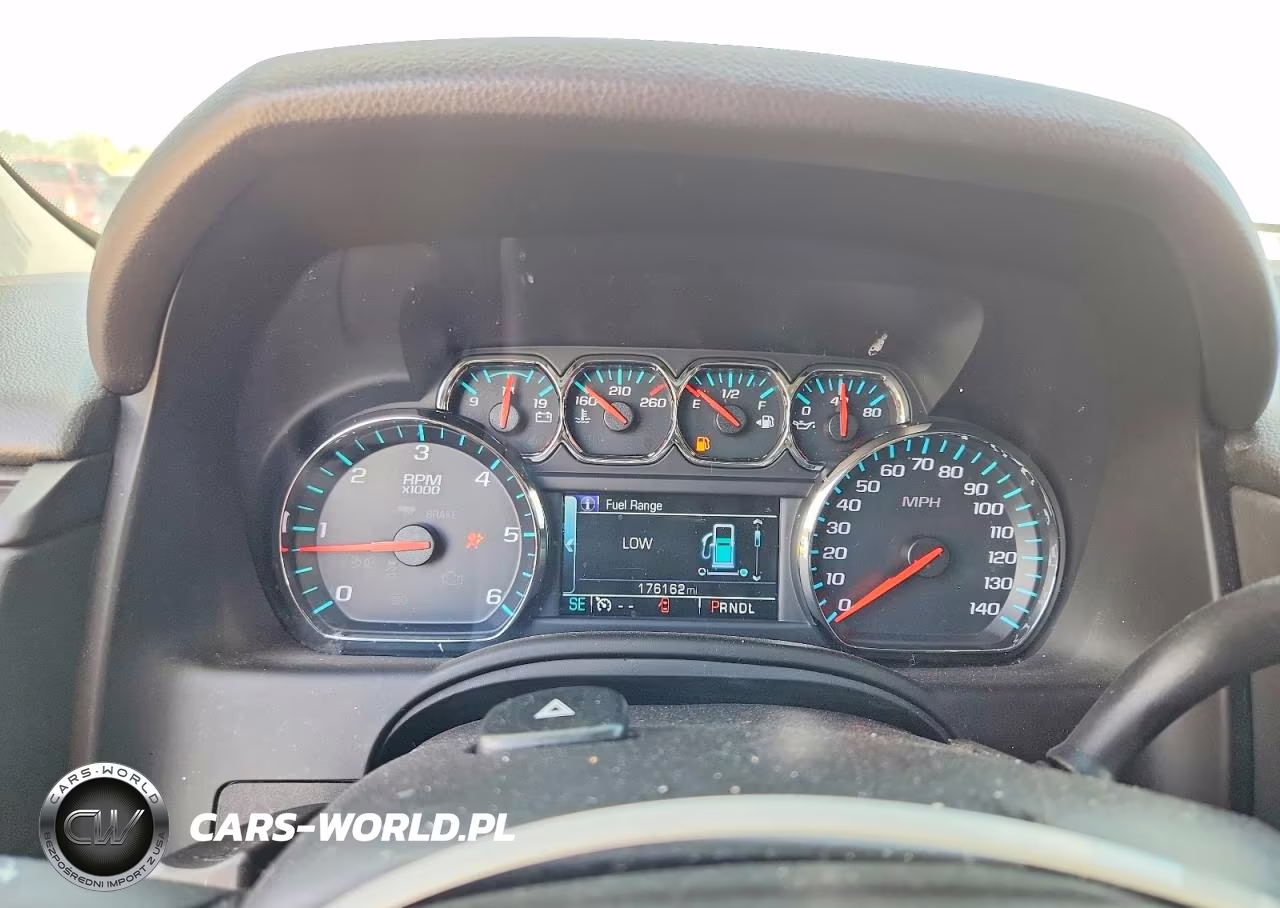 2017 Chevrolet Tahoe C1500 Lt VIN:1GNSCBKC4HR189415 - 9