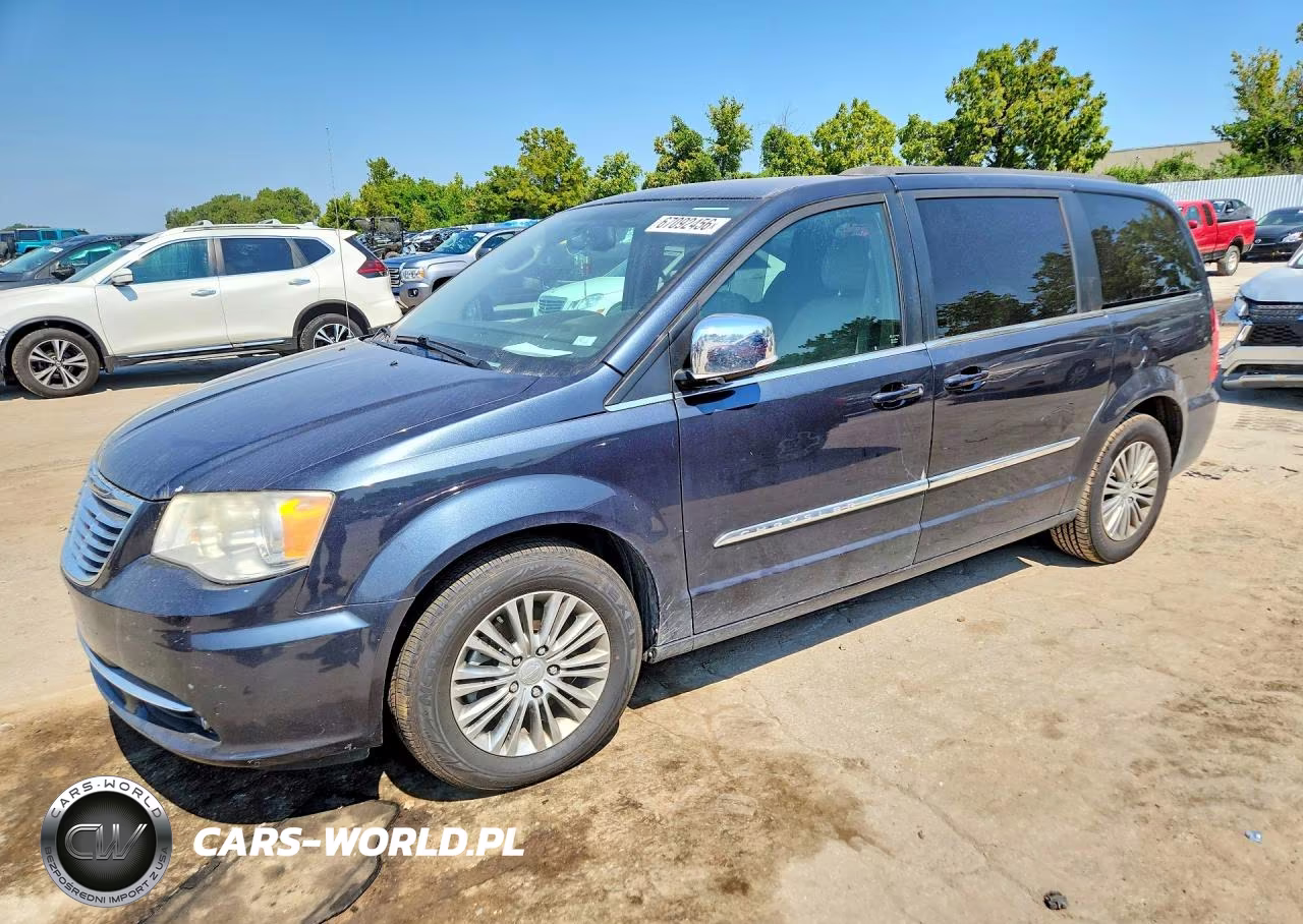 2014 Chrysler Town & Country Touring L – zdjęcie 1 z 13