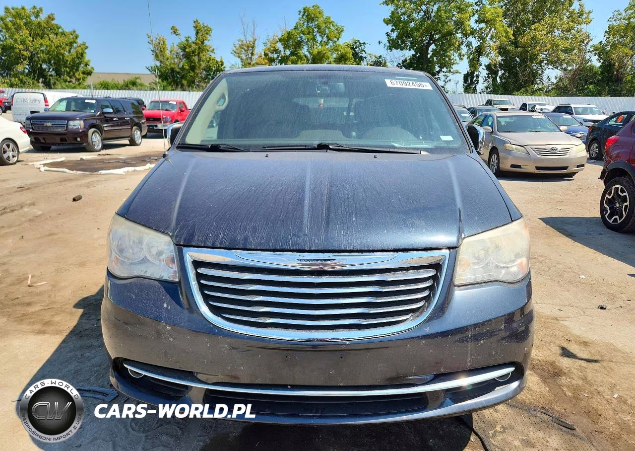 2014 Chrysler Town & Country Touring L VIN:2C4RC1CG1ER339070 - 5