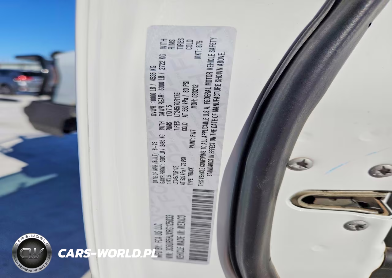 2024 Ram 2500 Tradesman VIN:3C6UR5HJXRG125833 - 12