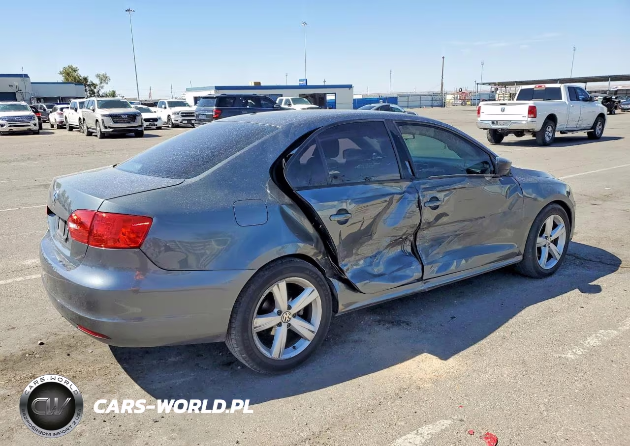 2013 Volkswagen Jetta Base VIN:3VW2K7AJXDM240224 - 3