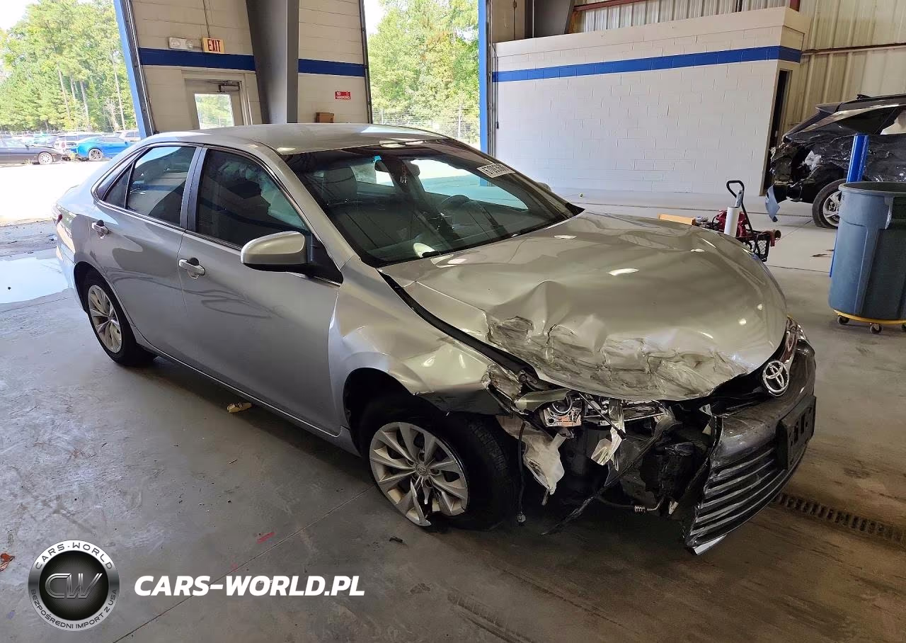 2015 Toyota Camry Le VIN:4T4BF1FK8FR445837 - 4