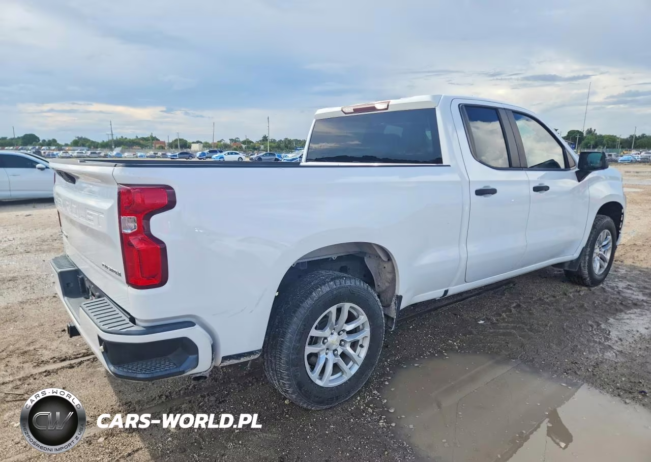 2019 Chevrolet Silverado C1500 Custom VIN:1GCRWBEH8KZ204625 - 3
