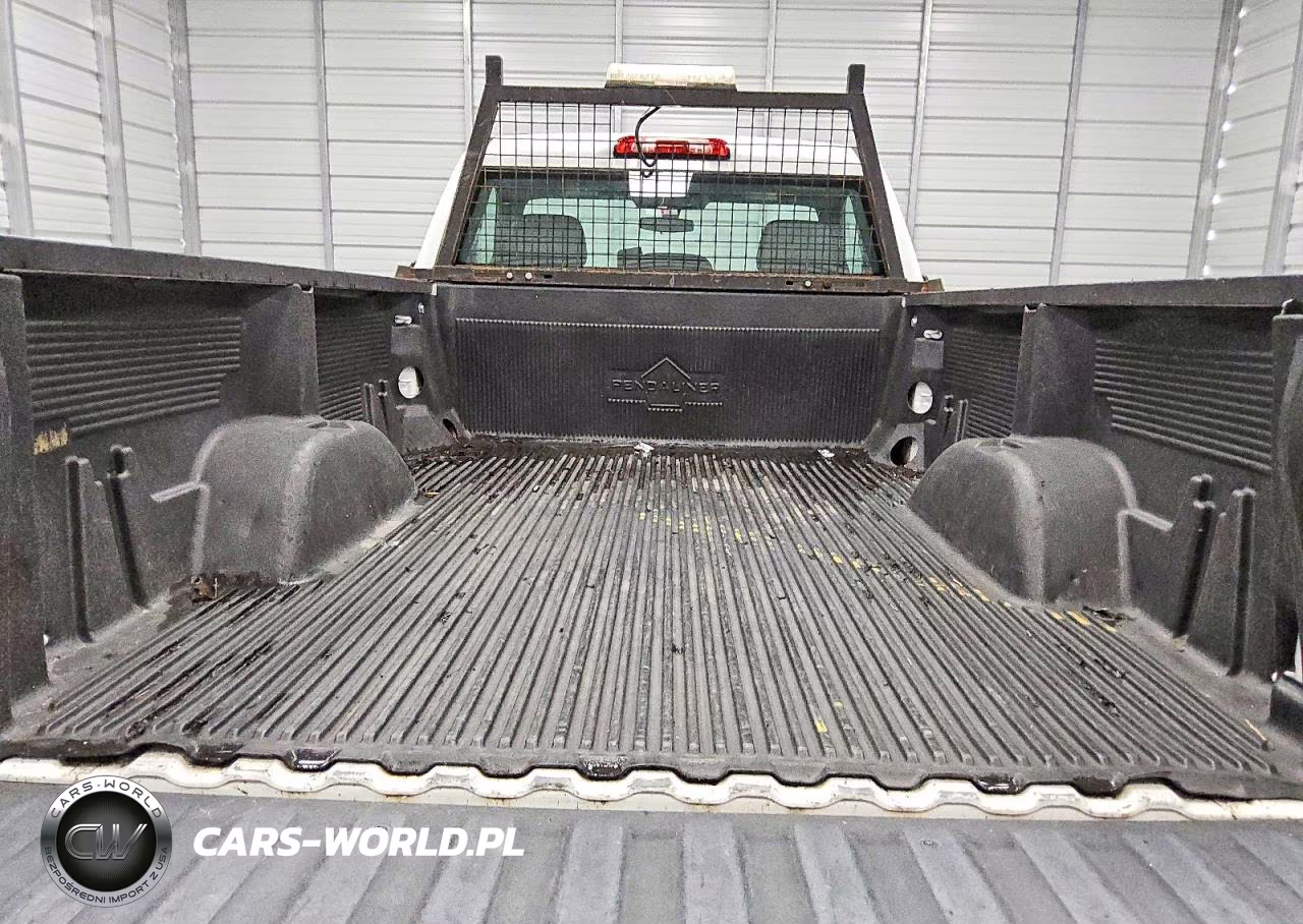 2019 Chevrolet Silverado C1500 VIN:3GCNWAEH3KG174619 - 10