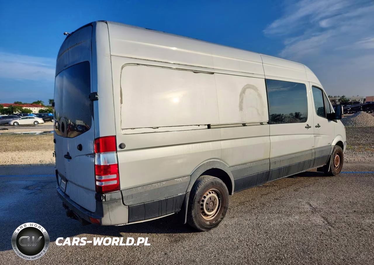 2013 Mercedes-Benz Sprinter 2500 VIN:WD4PE8CC0D5768628 - 3