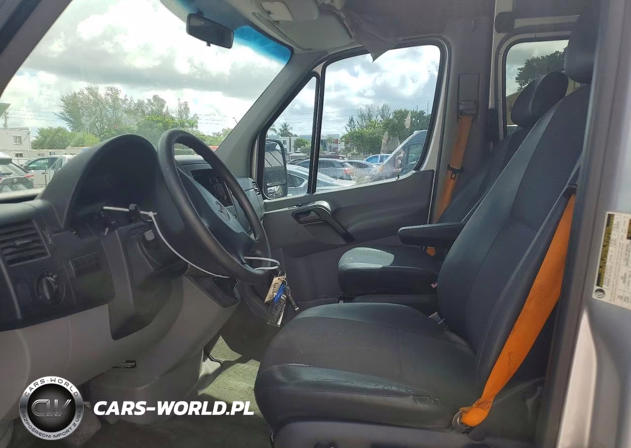 2013 Mercedes-Benz Sprinter 2500 VIN:WD4PE8CC0D5768628 - 7