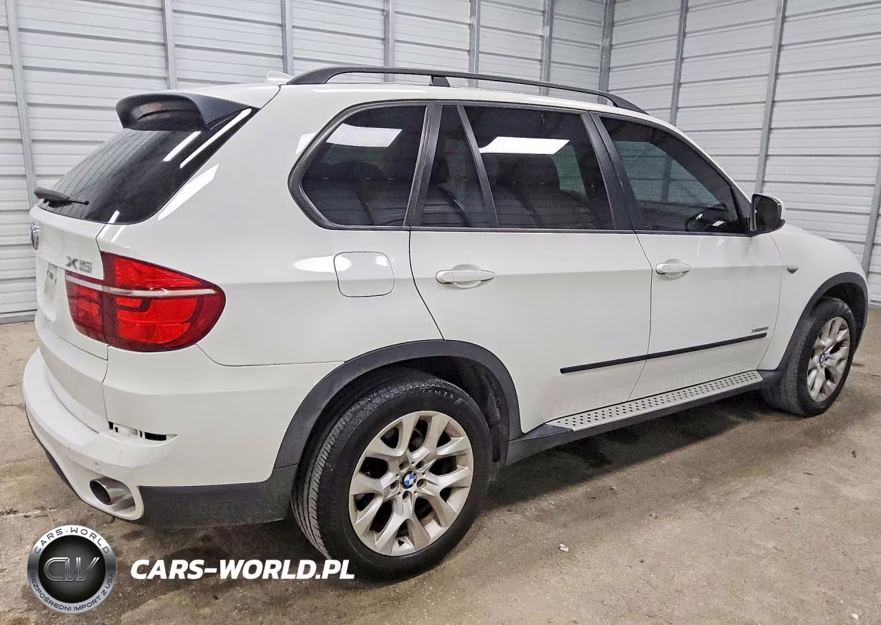 2013 BMW X5 xDrive35I VIN:5UXZV4C50D0B02977 - 3