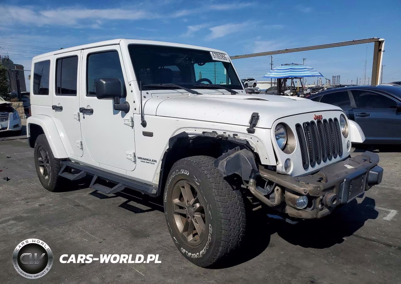 2016 Jeep Wrangler Unlimited Sahara VIN:1C4HJWEG2GL337383 - 4