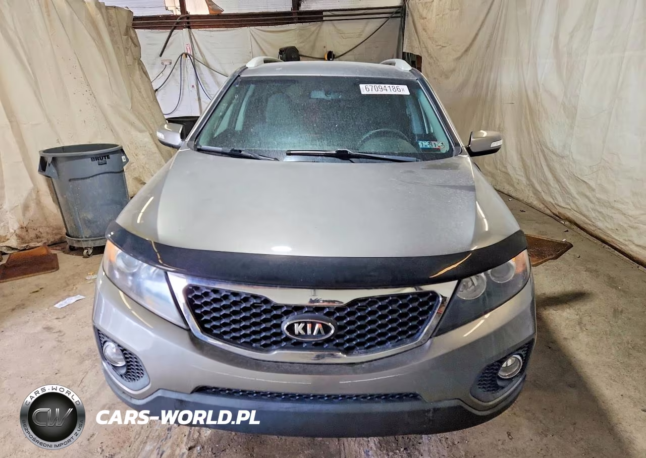 2013 Kia Sorento Lx VIN:5XYKTCA61DG326264 - 5